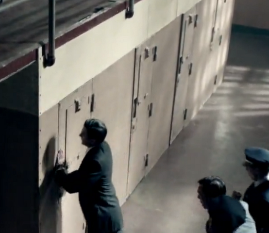 File:Solitarykitnelson.png