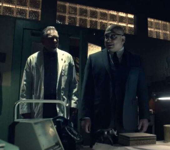File:1x06 warden.jpg