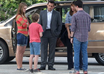 File:Carell-jen-set-082713sp.jpg