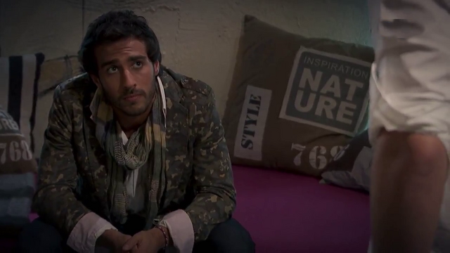 Archivo:Vlcsnap-2013-07-15-22h36m13s53.png