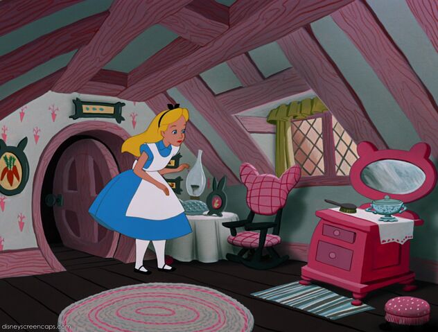 File:Alice-disneyscreencaps.com-2348.jpg