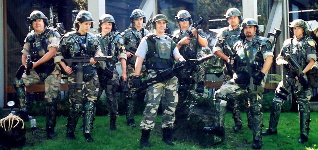 Plik:2900573-colonialmarines.jpg