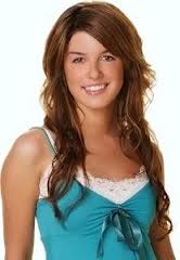 Shenae Grimes as Jessica Saunders