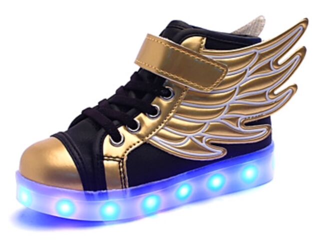 File:Shoes.jpg