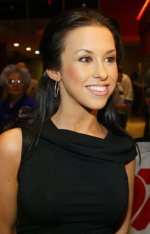 File:LaceyChabert.jpg