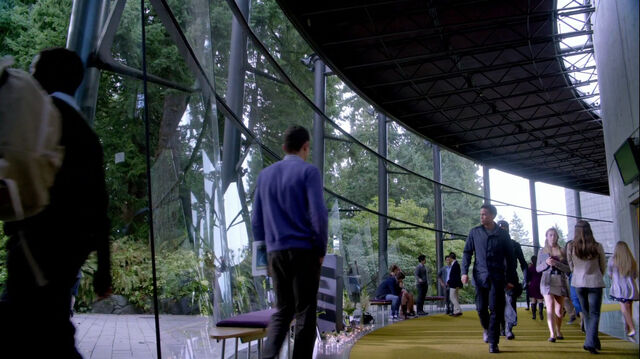 File:AlmostHuman-110 0361.jpg