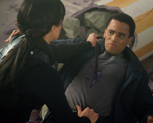 File:AlmostHuman-ep109 sc40 154.jpg