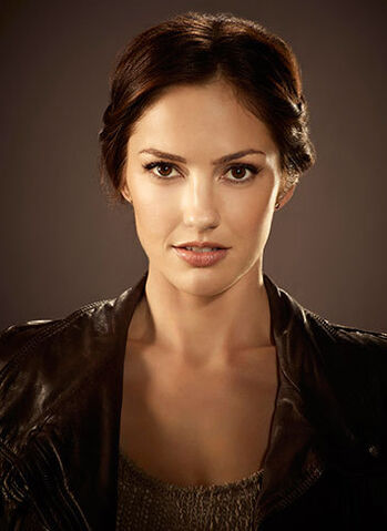 File:Almost Human Wiki - Valerie Stahl 001.jpg