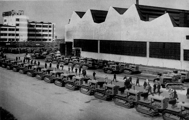 File:Chelyabinsk tractor factory 1930s.jpg