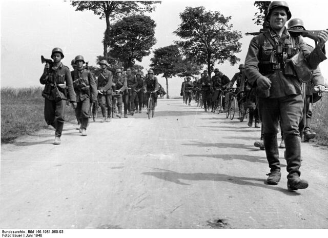 File:French soldier Fatherlands.jpg