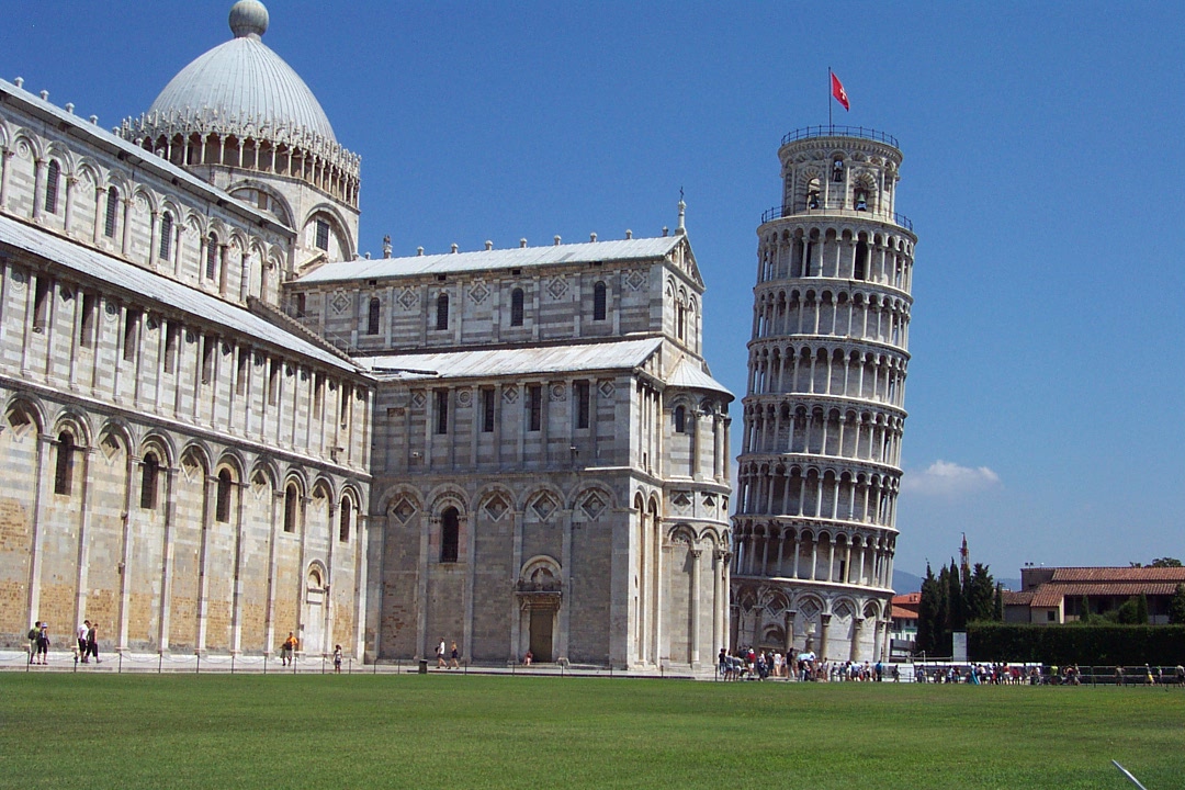 italy leaning tower of pizza actual