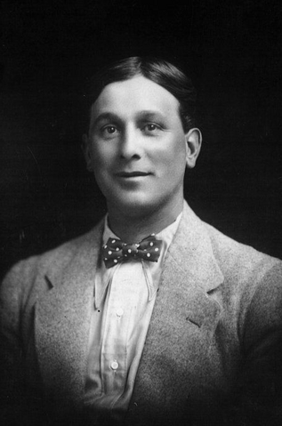 File:EdwardHutchinson.png