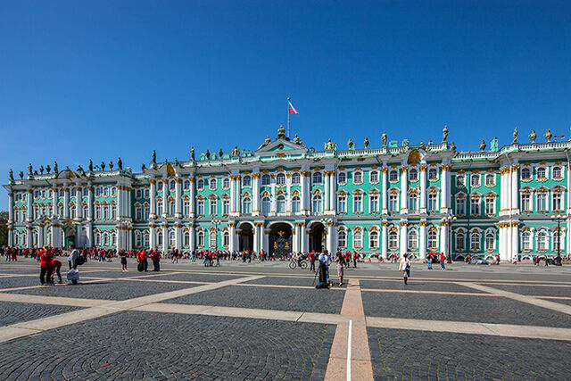 File:View-of-the-winter-palace-from-palace-square-in-st-petersburg.jpg