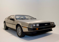 DeLorean, doors closed