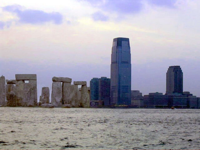 File:Stonehenge--9529.jpg