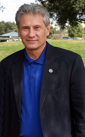 File:374px-ChadSmithByPhilKonstantin.jpg