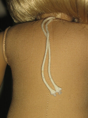 File:Neckstrings.jpg