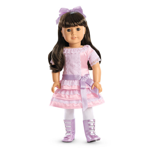 File:SamanthaFrillyFrock.jpg