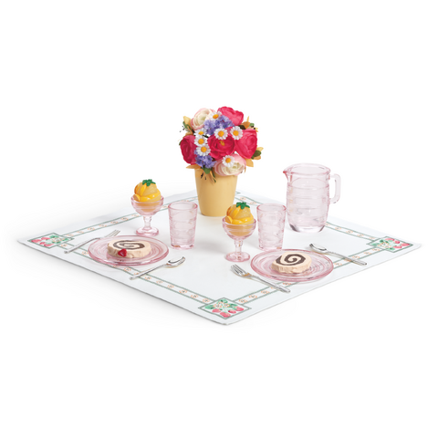 File:KitBirthdaySet2015.png