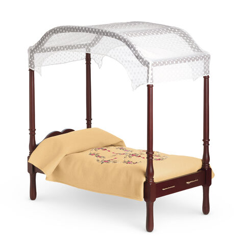 File:CarolineBedBedding.jpg