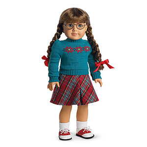 MolSkirtSweater