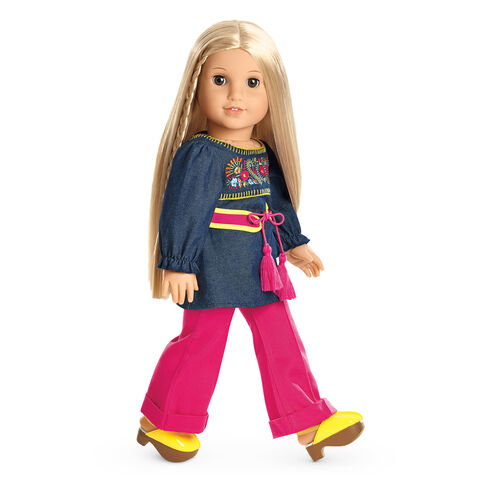 File:JulieTunicOutfit.jpg