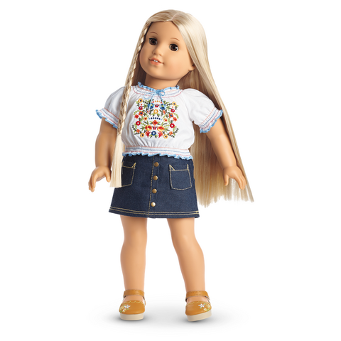 File:JuliePeasantTopOutfit.png