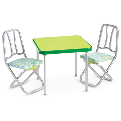 File:MelodyTableAndChairs.png