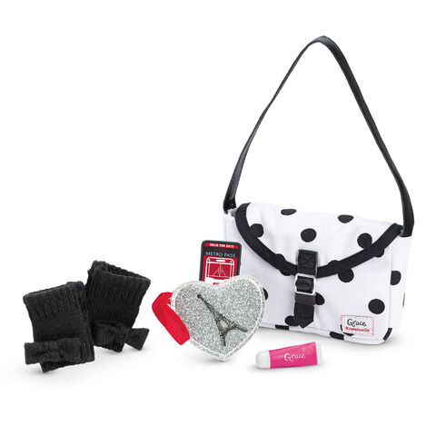 File:GraceParisAccessories.jpg
