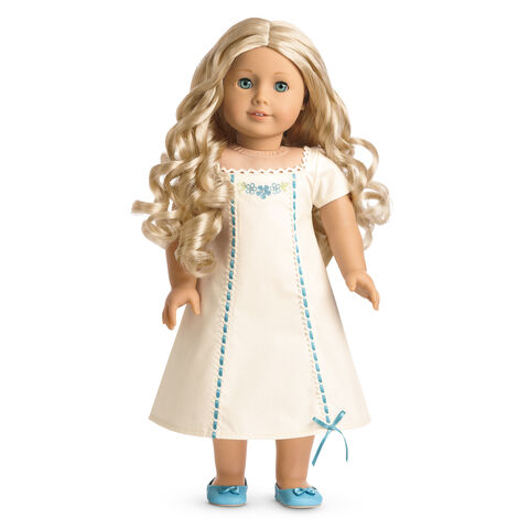 File:CarolineNightgown.jpg