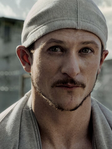 File:Jonathan tucker low key lyesmith.jpg