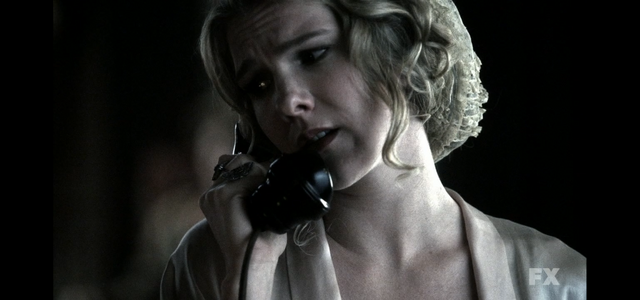 File:S01noramontgomeryphone.png