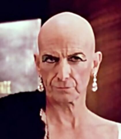 File:Ahsh-liz taylor 02.jpg