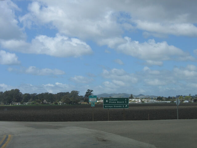 File:Ca-001 nb oceano 40.jpg