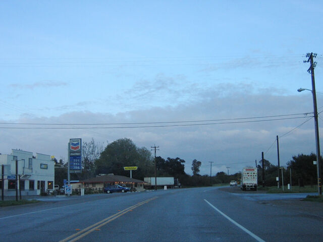 File:Ca-135 sb bell st 05.jpg