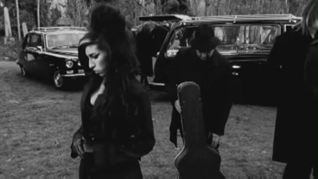 File:Tdf95be Back-To-Black-Music-Video-amy-winehouse-.jpg
