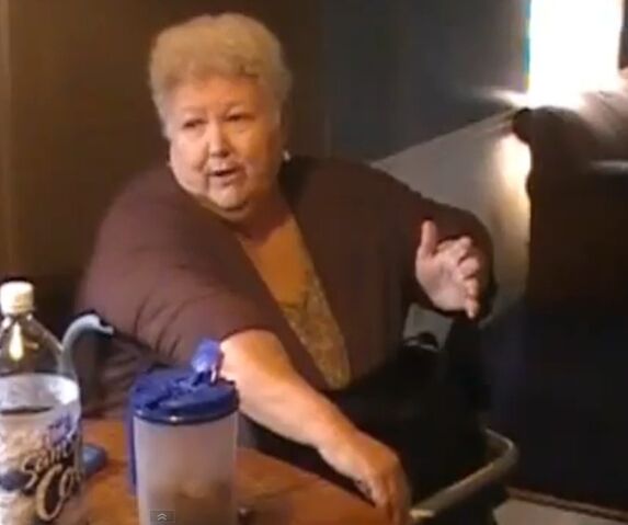 File:Aunt.jpg
