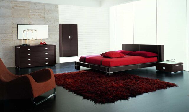 File:Modern-red-elegant-master-bedroom.jpg