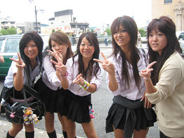 Japanese-school-girls.jpg