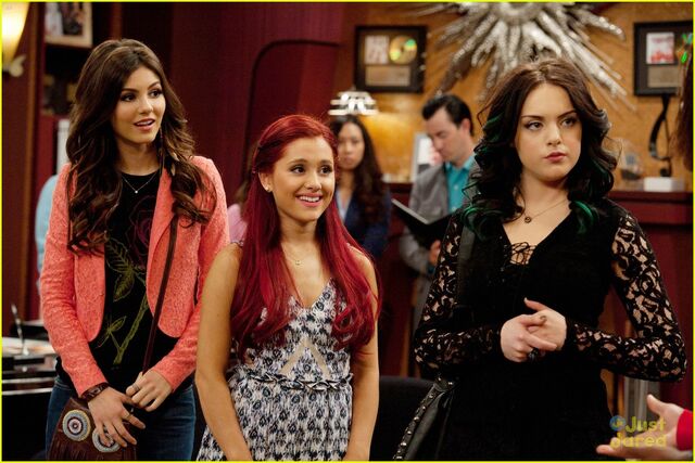 File:Tori-Jade-and-Cat-victorious-30875685-1222-815.jpg