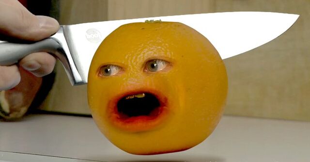 File:Annoying Orange Knifed.jpg