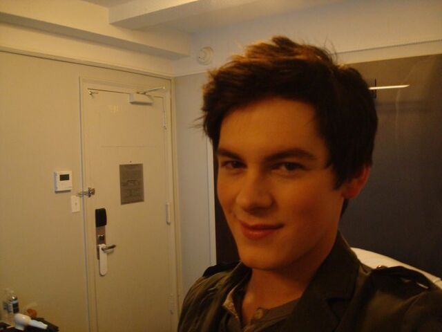 Plik:Brad-brad-kavanagh-E2-99-A5-19779926-720-540.jpg