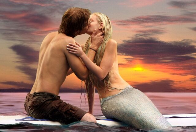 File:Sunset kiss.jpeg