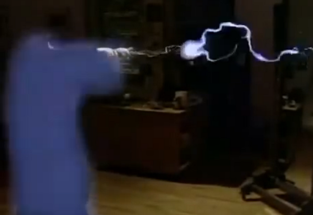 File:15magiciannazrakstopped.png
