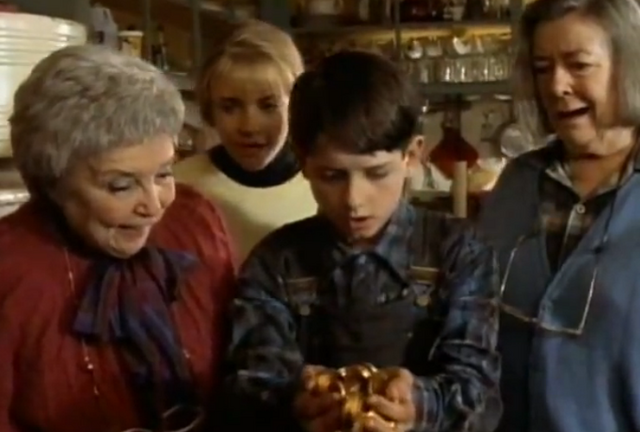 File:13nowtheauntsarealsorich.png