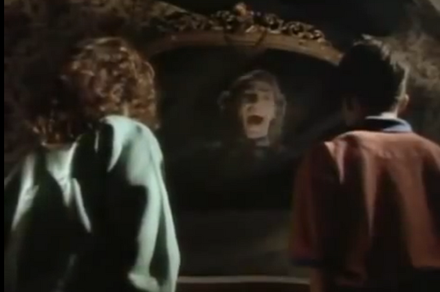 File:6whisperingraymondinmirrorinstead.png