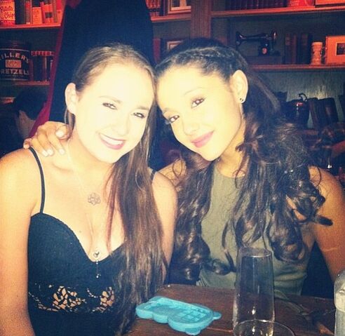 File:Ariana and Alexa Luria.jpg