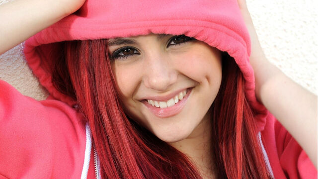File:Ariana posing in a pink hoodie.jpg
