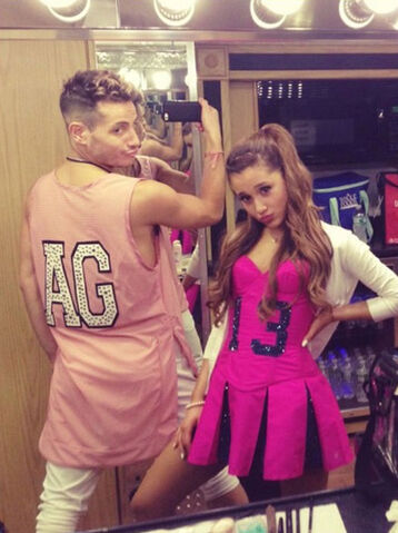 File:Ariana-frankie-WWDOP2013.jpg