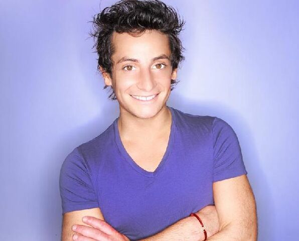 File:Frankie Grande.jpg